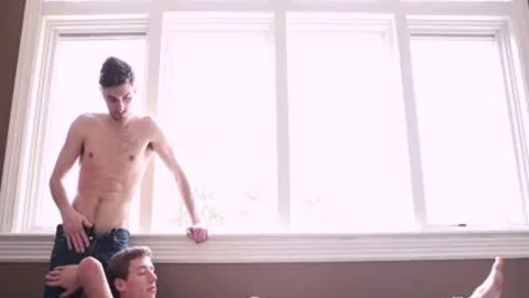 Justin Matthews pounds Dillon Rossi - Scene 1